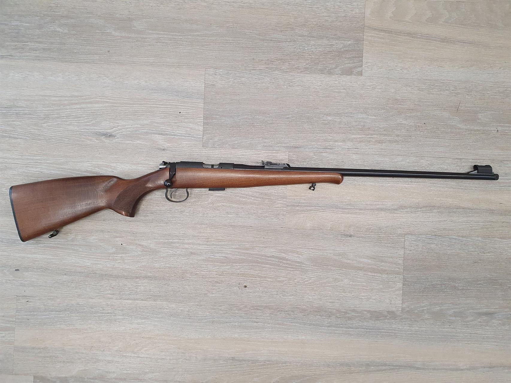 CZ 452-2E ZKM .22LR käytetty pienoiskivääri